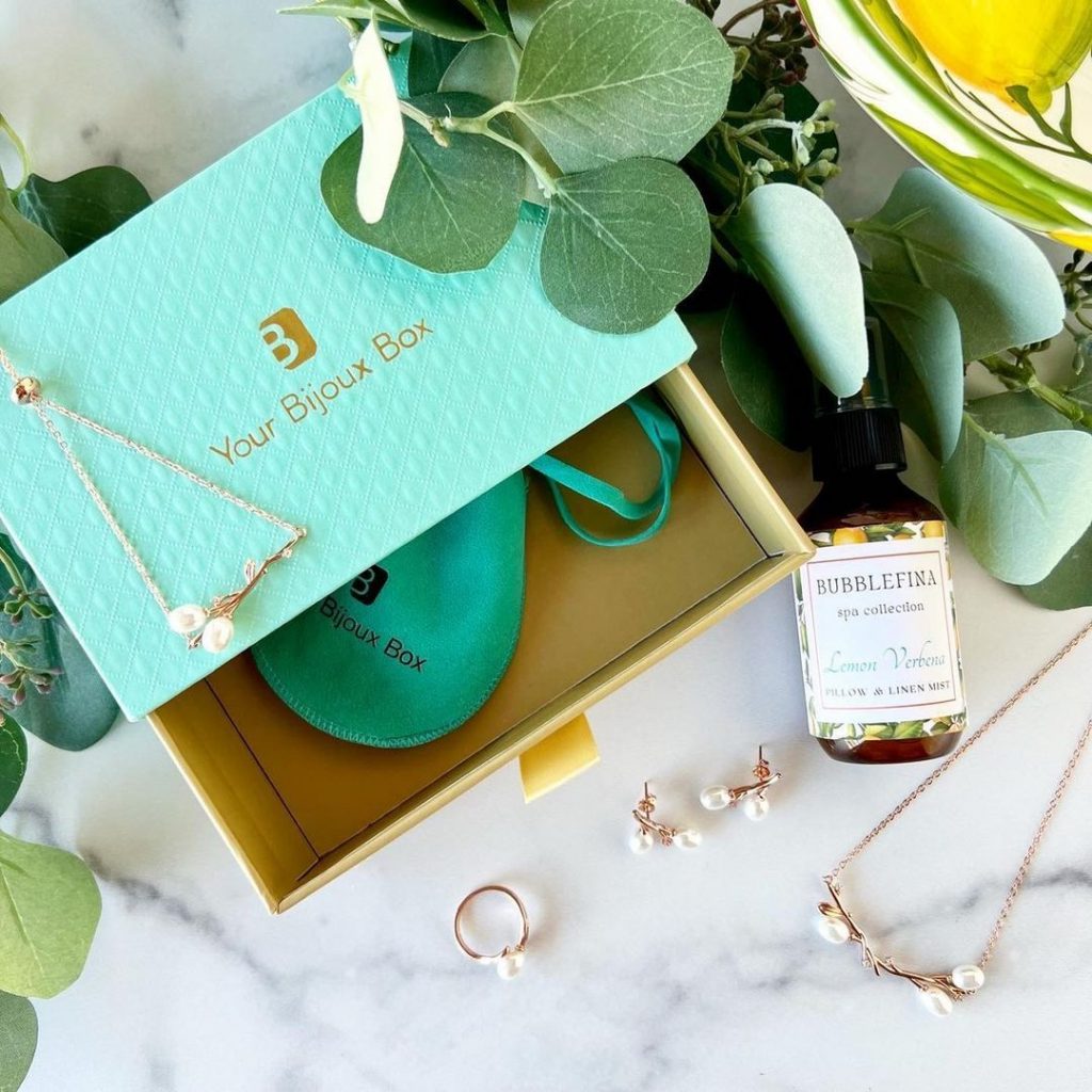 10 Best Jewelry Subscription Box Brands 2023