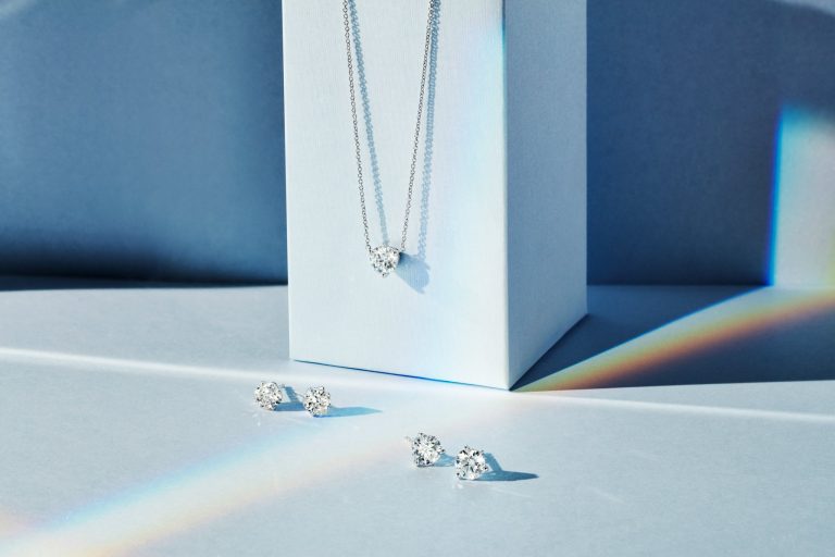 Lightbox Jewelry Reviews 2023 Read Before You Buy